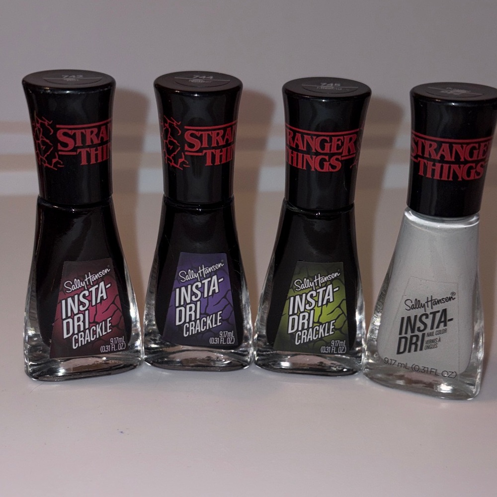 Sally Hansen Stranger Things Insta-Dri Crackle Nail Set